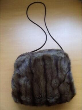NEW NATURAL BROWN SQUIRREL FUR HANDBAG HAND MUFF PURSE WOMEN WOMAN 10" X 11"